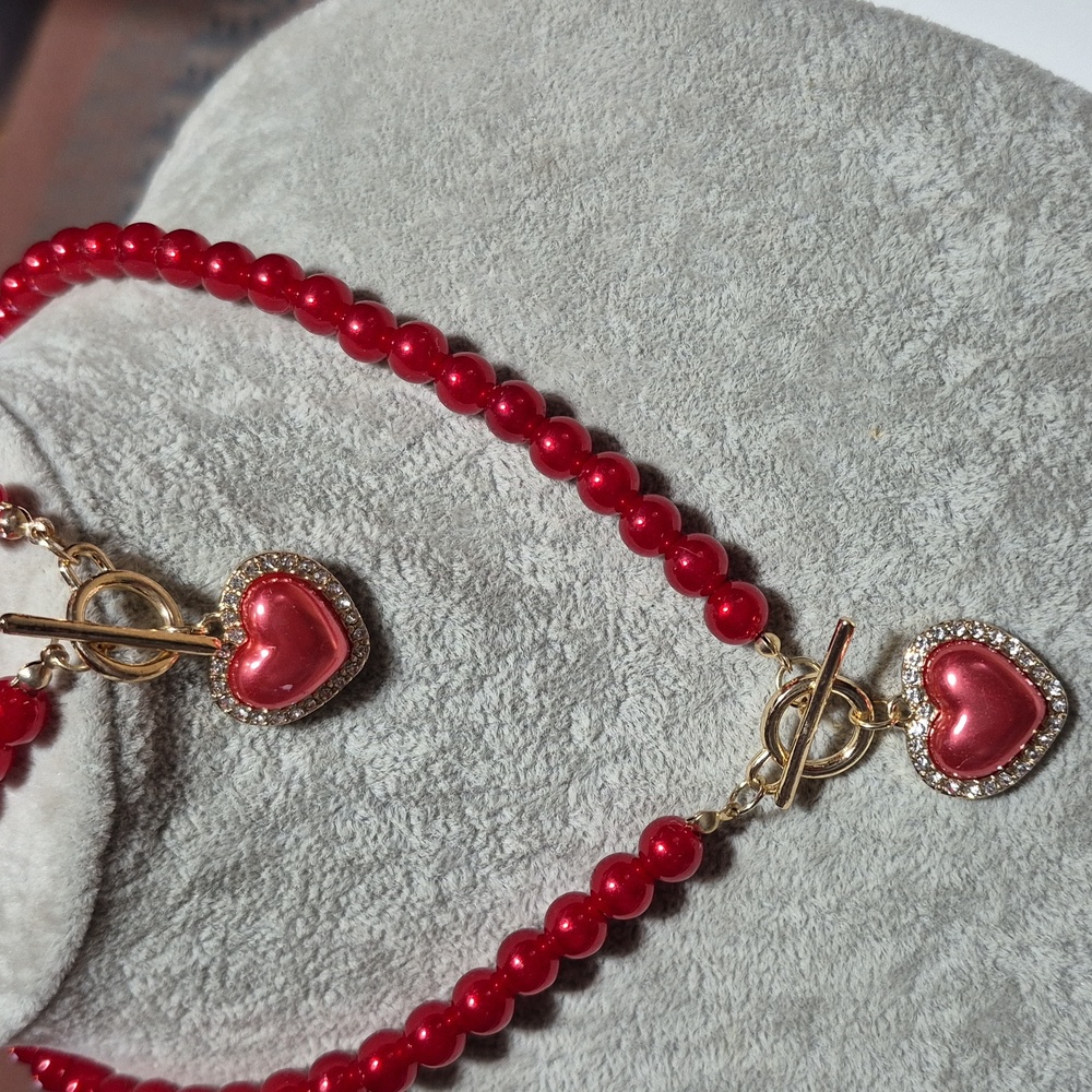 Red Beaded Necklace and Bracelet Set with Heart Pendant. NEW. - Picture 4 of 5